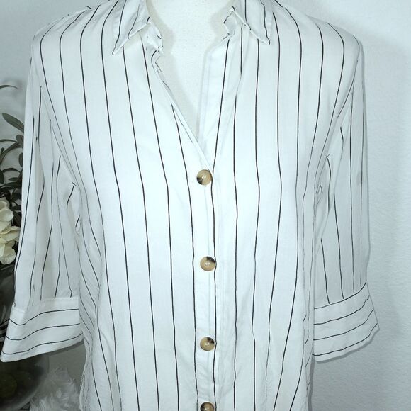 H&M WHITE & BLACK STRIPE BLOUSE SZ.0 EUC - Picture 3 of 5